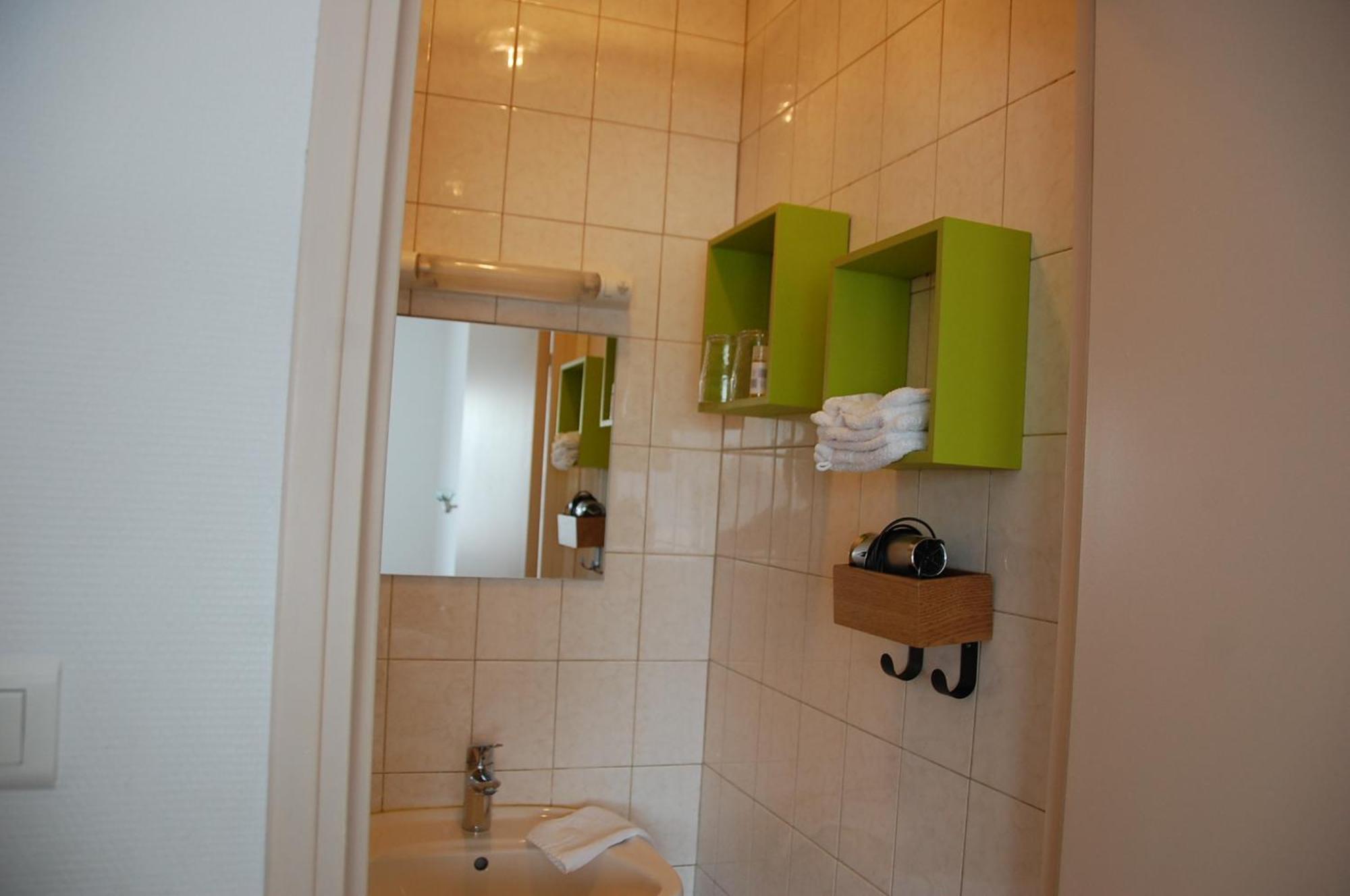 Bed and Breakfast Le Pont De La Loire Bourbon-Lancy Esterno foto