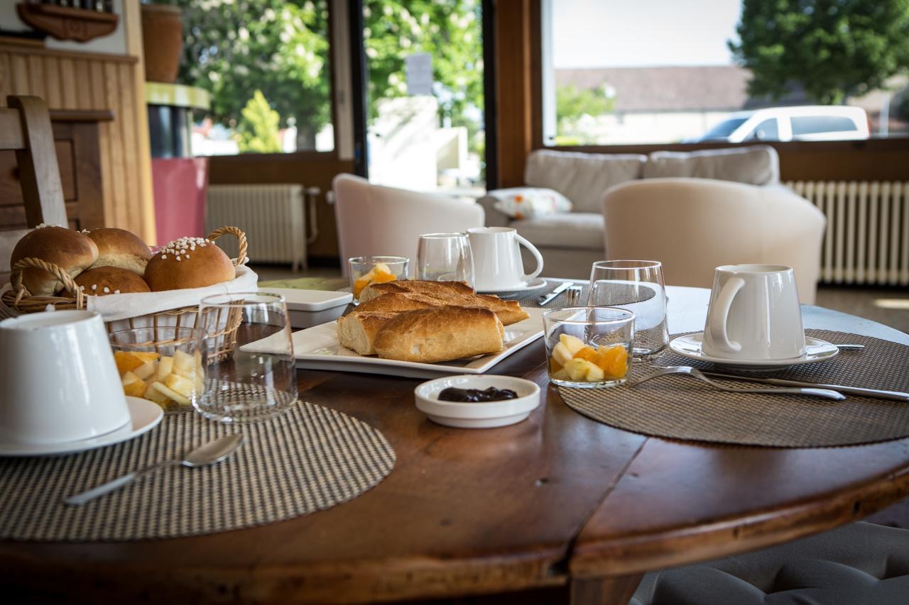Bed and Breakfast Le Pont De La Loire Bourbon-Lancy Esterno foto