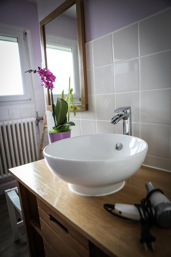 Bed and Breakfast Le Pont De La Loire Bourbon-Lancy Esterno foto